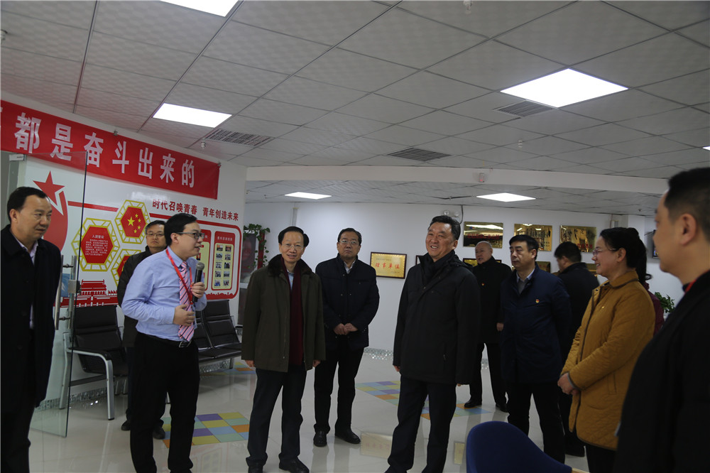 熱烈歡迎全國總工會副主席，書記處書記魏地春及省總工會王保存主席一行蒞臨安陽青峰網(wǎng)絡(luò)參觀指導(dǎo)
